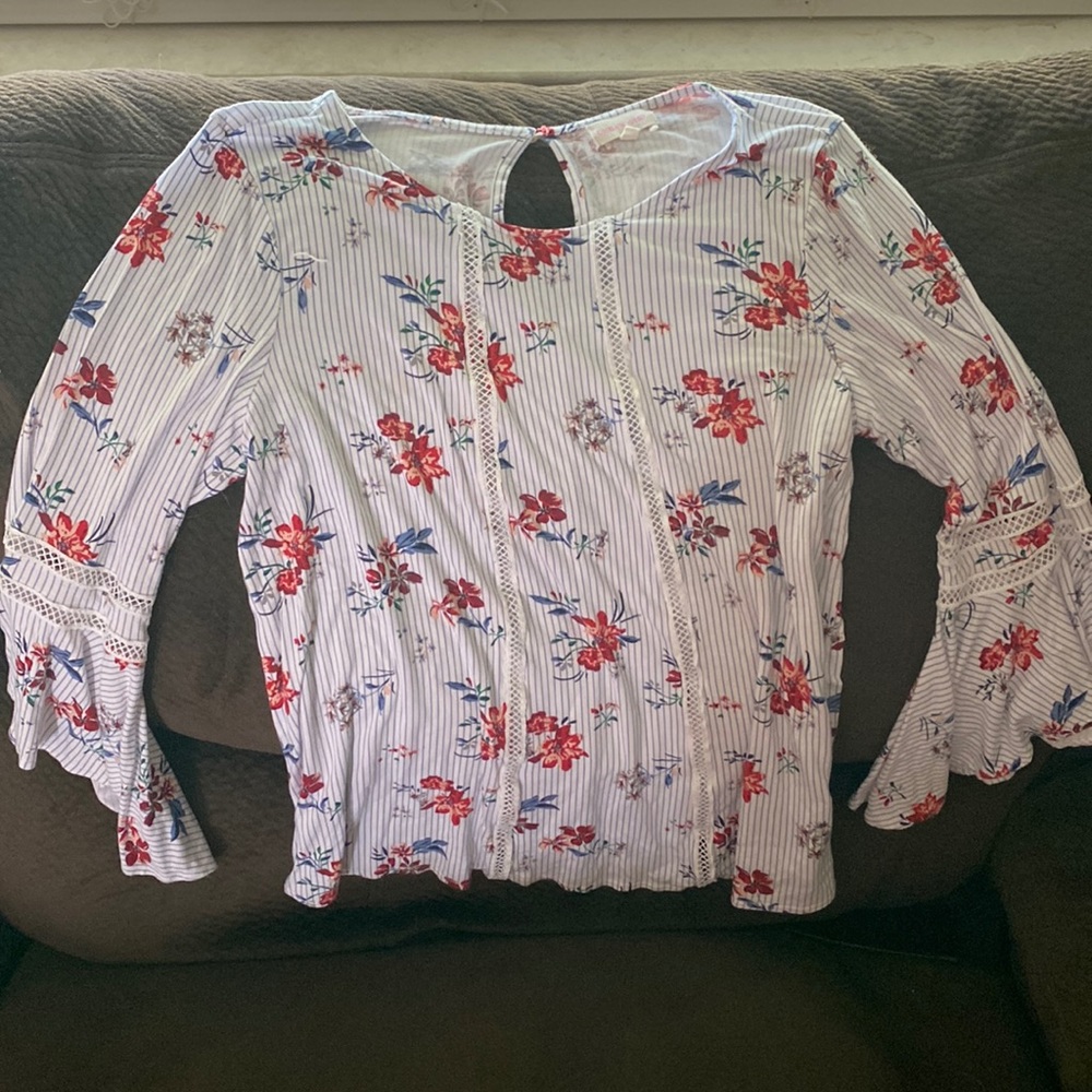 Flowy blouse perfect for the 4th of July